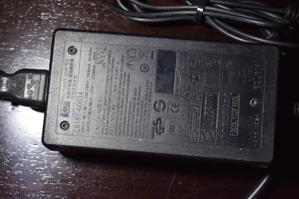 Carregador HP C8187_60034 para DesignJet 500/510/800