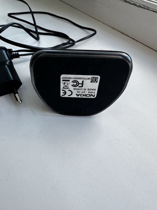 Док станция /зарядка/стакан nokia 8800  DT-19