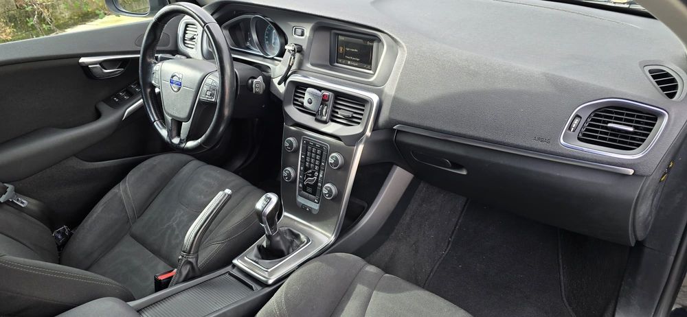 Volvo V40 bom estado