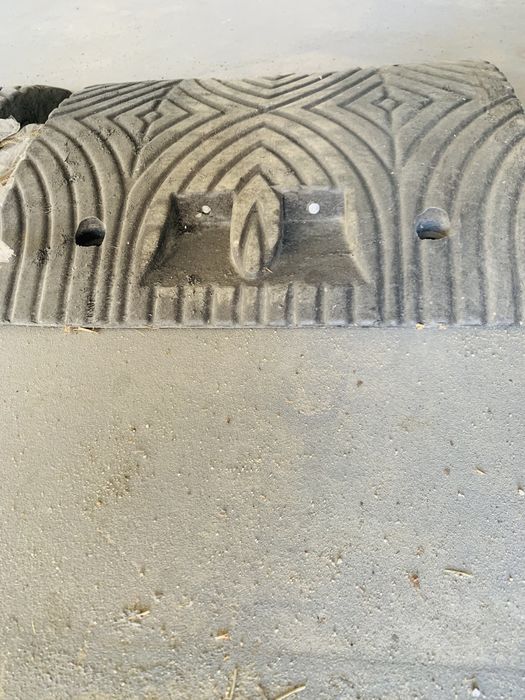 Cena za 2 szt Próg zwalniający drogowy SLOWLY 7 PCV środek