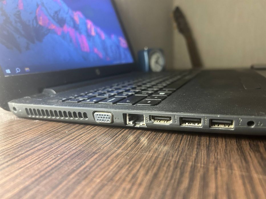 HP 250 G4, Windows 10 Pro, 8 ГБ ОЗП, SSD 240 ГБ