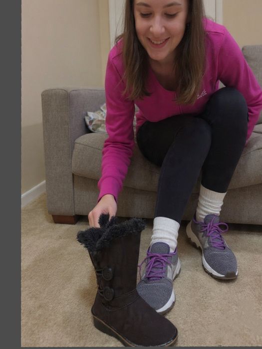 Botki zamszowe ocieplane na koturnie