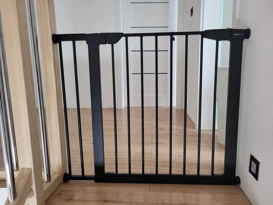 Barierka bramka zabezpieczająca do drzwi schodów 75-103cm MAXIGATE