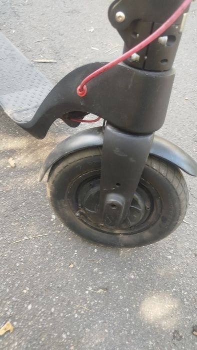 Продаю електосамокат