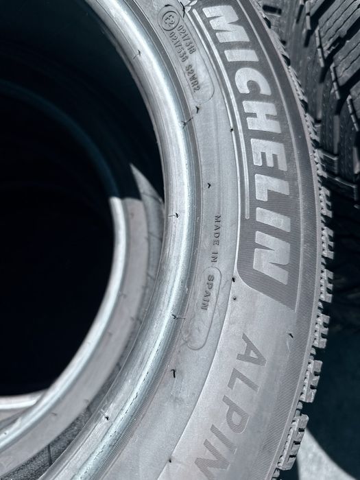 215 55 17 Michelin Alpin 6 90% 2023 Шини Зима