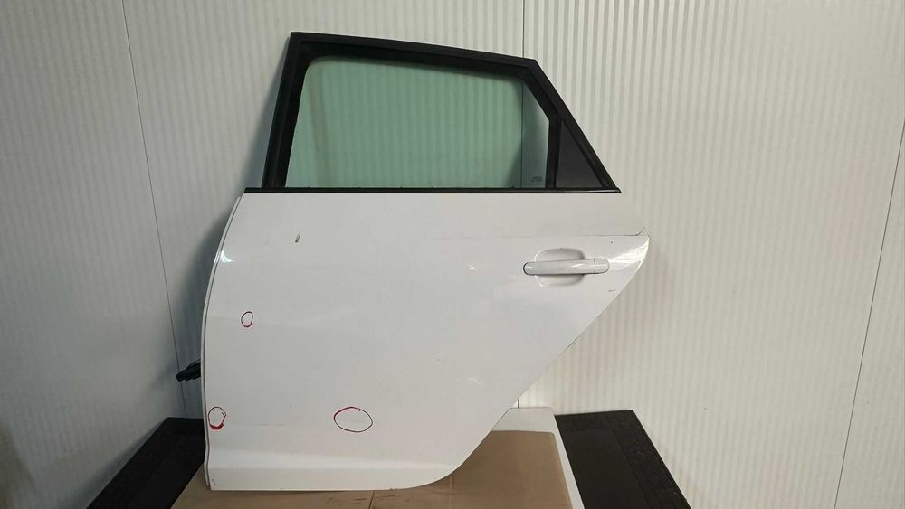 Porta traseira esquerda Seat Ibiza 6J 1.6 TDI ST