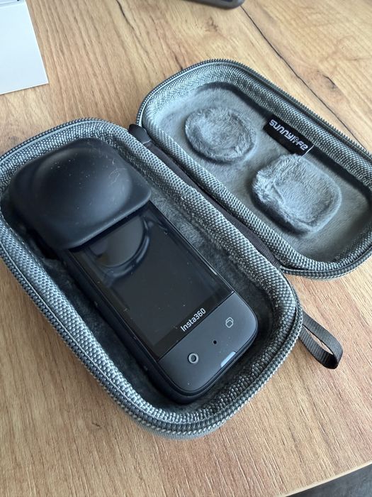 Sprzedam Kamerka Insta360 x3 Pocket 360 Action Cam