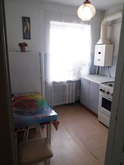 ТЕРМІНОВО продам 2- кім. кв. на 3 повер. на Космосі по вул. Північнокільцева