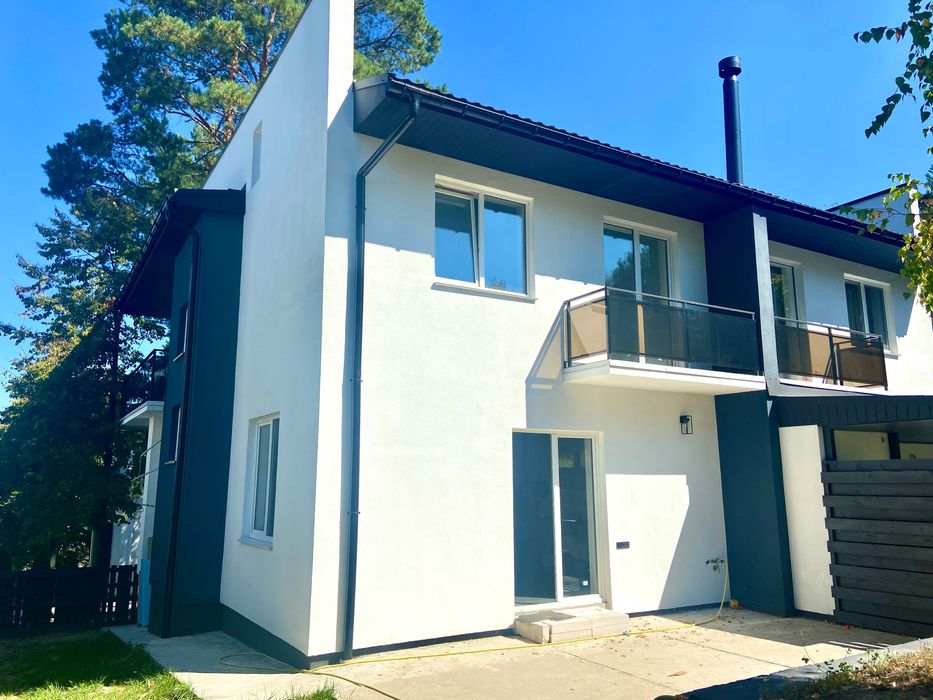 Шпитьки ТЕРЕЩЕНСЬКІ ОЗЕРА частина дуплексу 106 кв м + зем ділянка