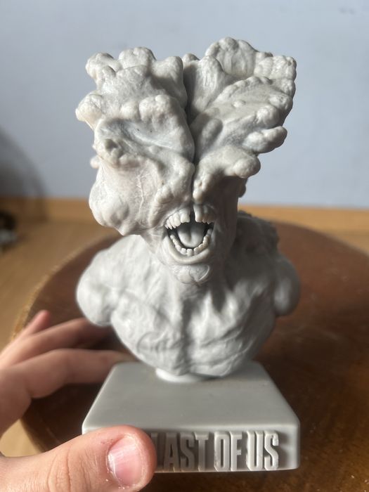 Estatua asco the last of us