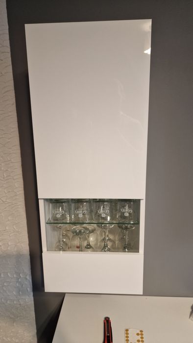 Biała szafka wisząca NOWA