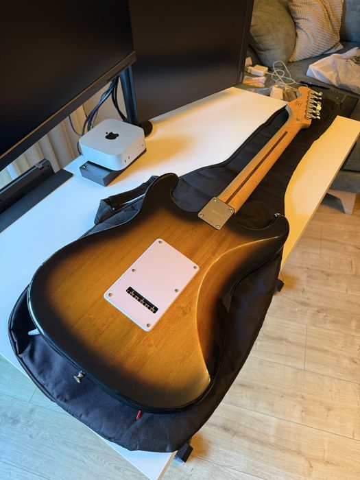 Fender Squire Squier Bullet Strat HSS BSB