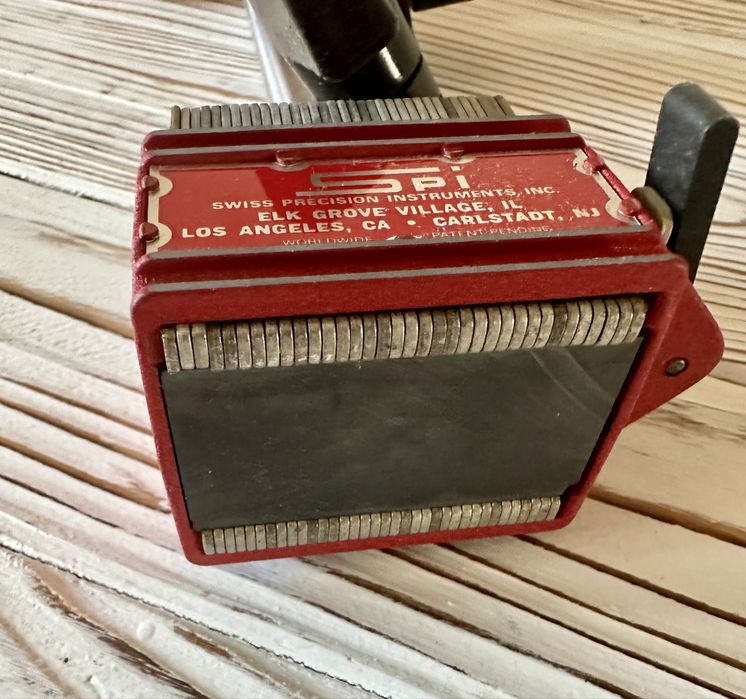 Стойка магнитная стандартная , с возможность изменения формы основания