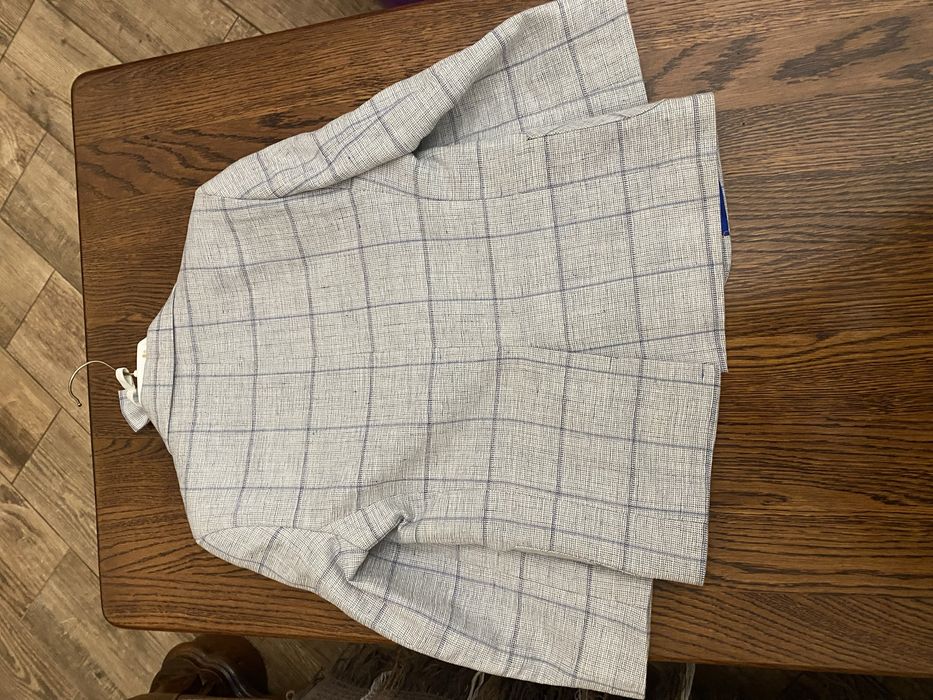 Піджак з метеликом на хлопчика.