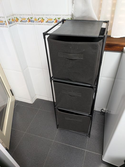 Estante caixas preto
