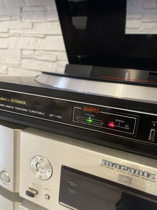 Gramofon  fisher  MT-750 linearny stan bdb z mala wada