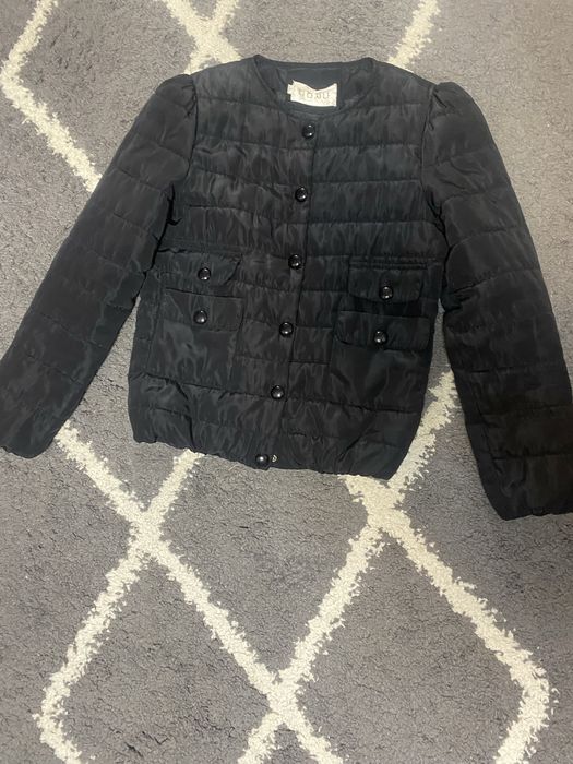 Курточка демисезонна чорна