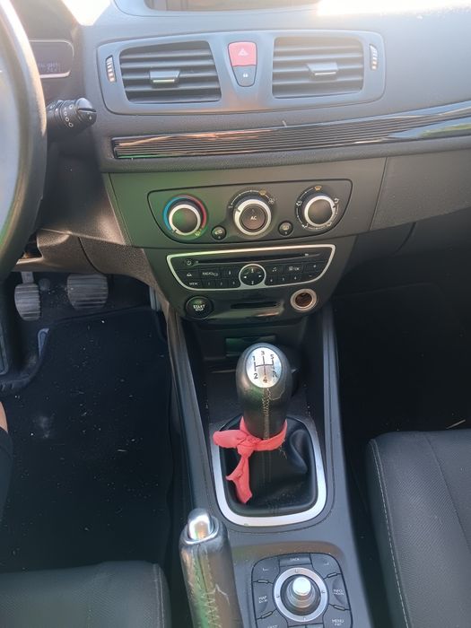 Vendo megane 3.muito económico