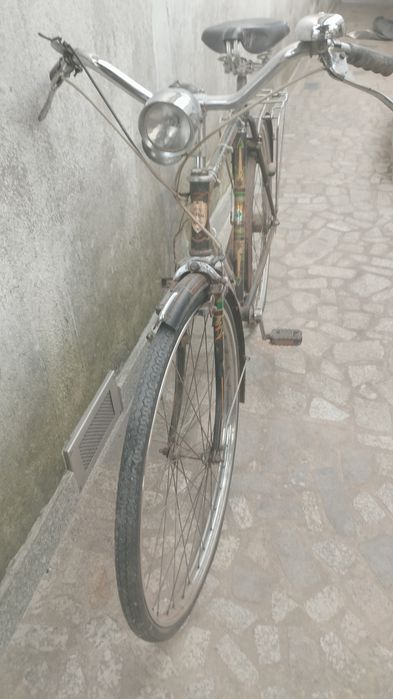 Bicicleta antiga Mayal