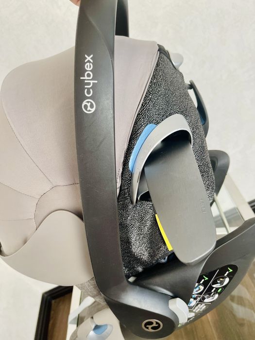 авто кресло ,CYBEX Cloud Z + База