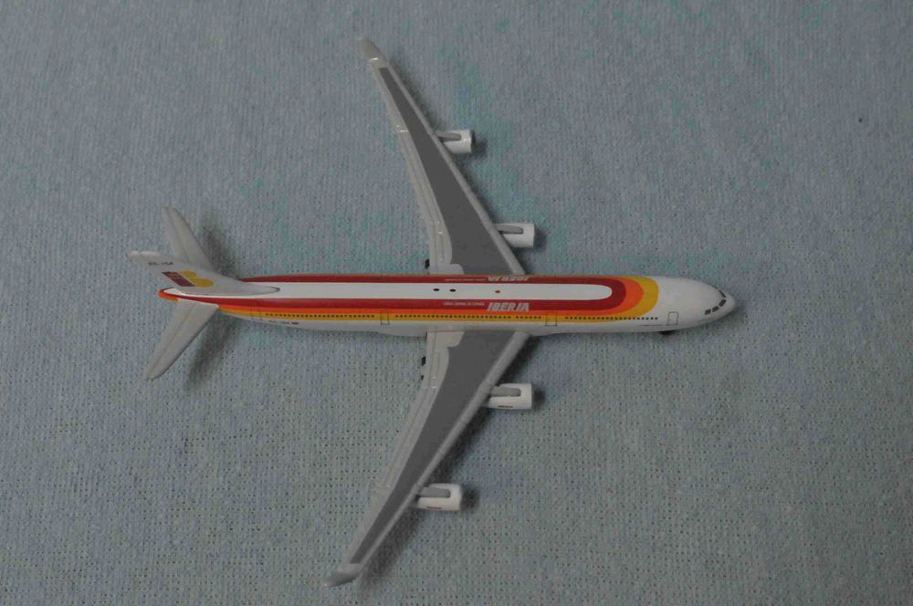 Metal - Airbus 340-200 Iberia