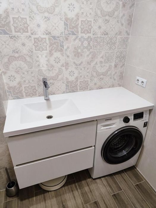 Столешня (стільниця, столешница) зі штучного каменю на замовлення