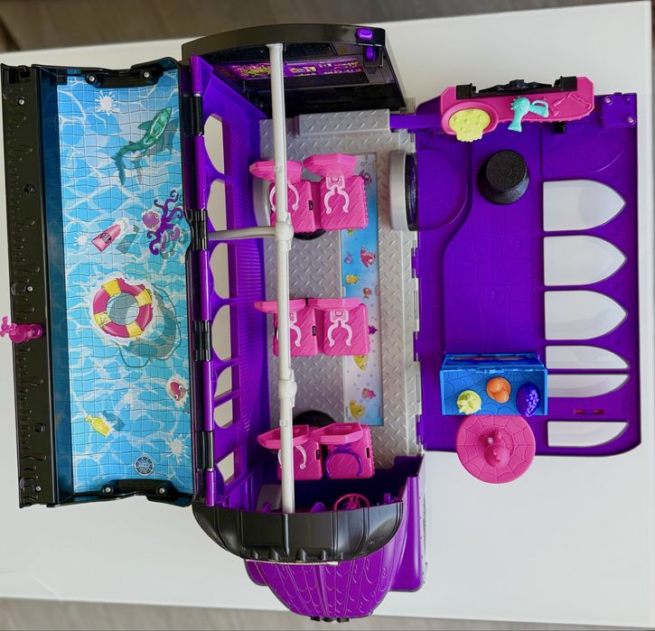 Набір Monster High Deluxe Bus від Mattel