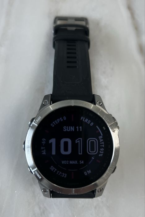 Garmin Fenix 7 Standard Edition + 4 braceletes