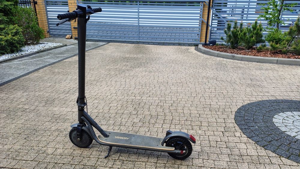 Hulajnoga Virion uszkodzona