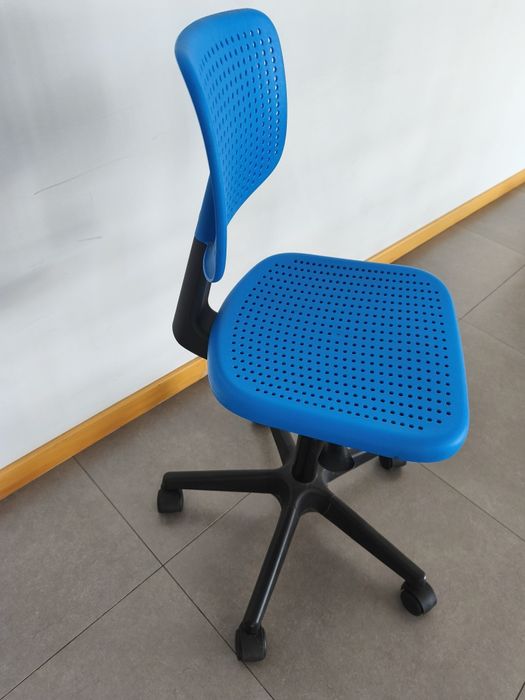 Cadeira de criança para escritório