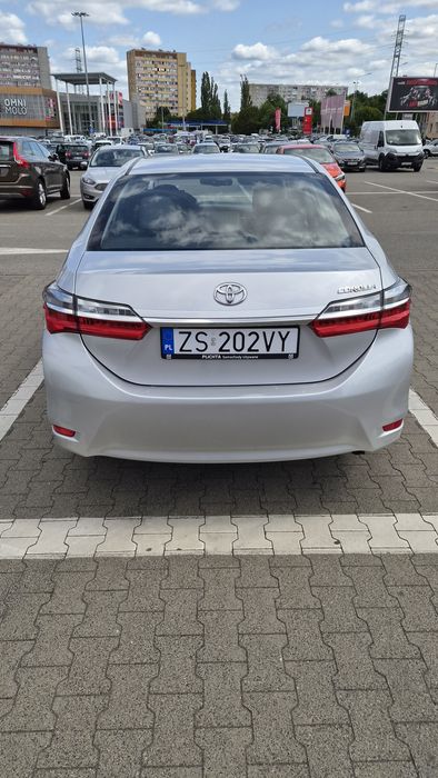 Sprzedam Toyota Corolla 1.6 benzyna  2017