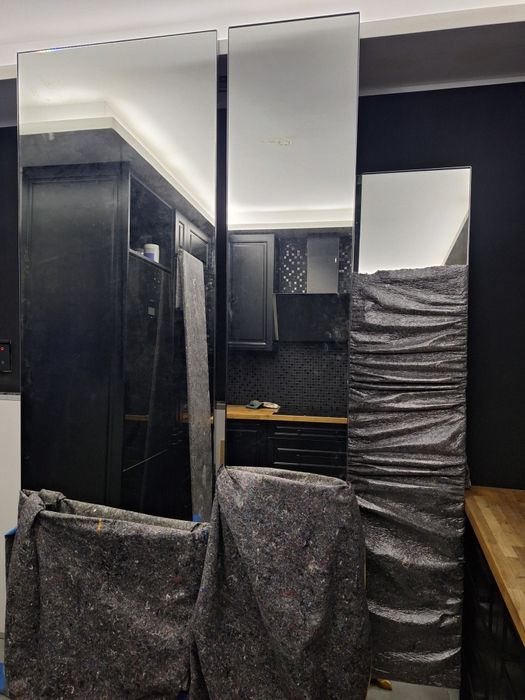 Lustra w ramce aluminiowej