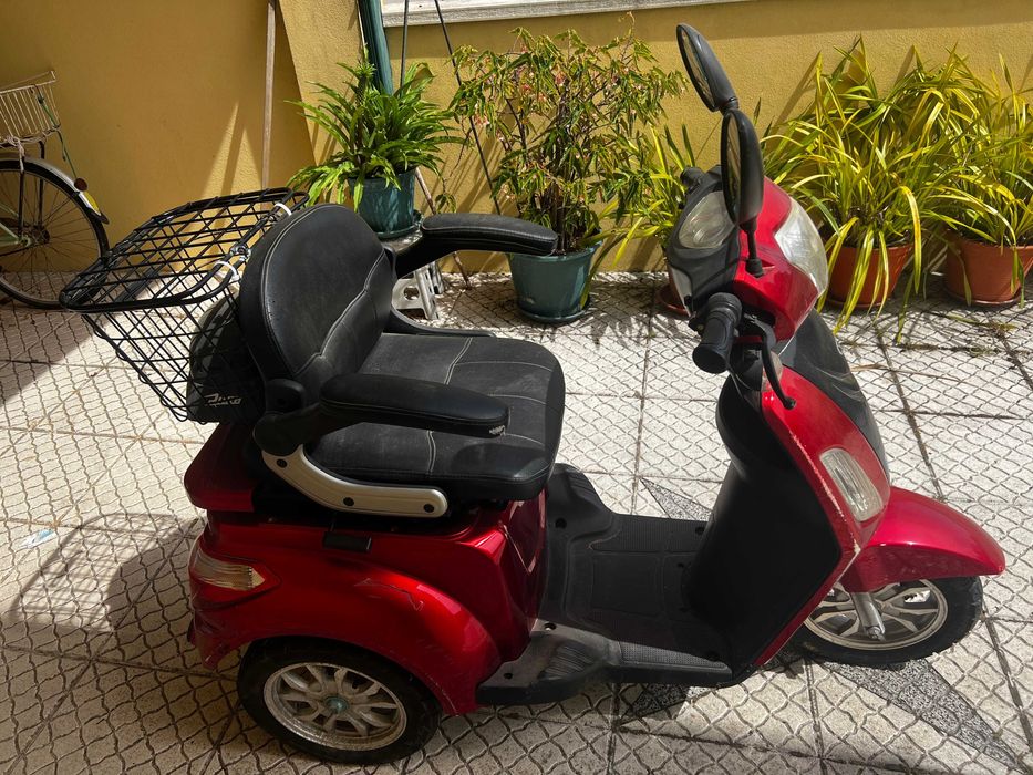 Vortex R3S  Triciclo elétrico scooter moped a bateria
