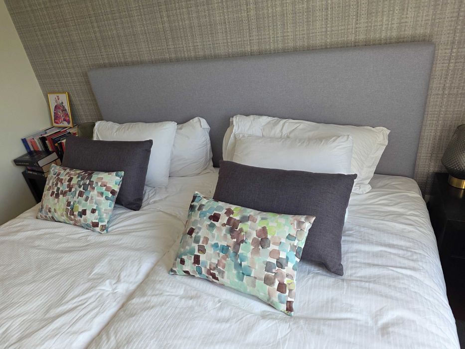 Camas Individuais com Colchão e Cabeceira 2 Unidades Podem Fazer Cama de Casal