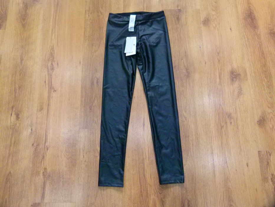 rozm 134-140 Nowe Calzedonia legginsy woskowane czarne eleganckie