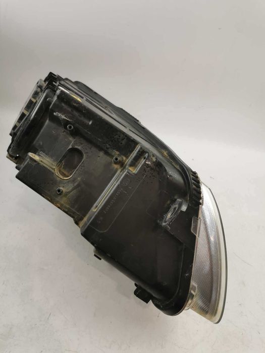 Lampa Lewa Xenon Hella Audi A6 C6 XENON przód Lewy przednia