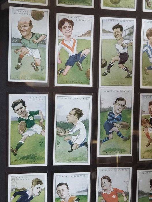 Quadro Jogadores Rugby - 50 Cartões Antigos