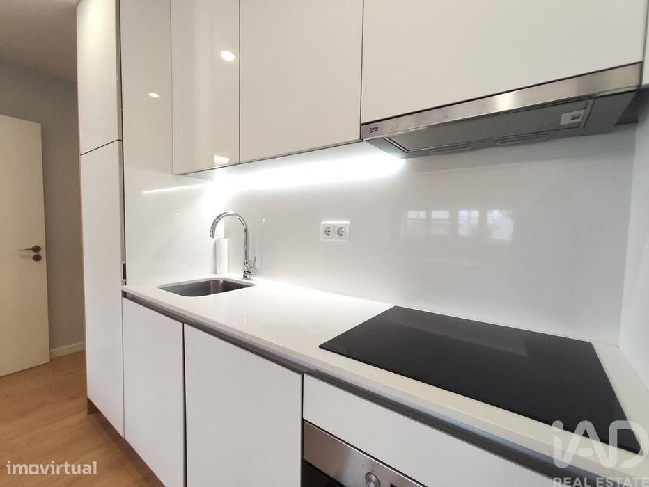 Apartamento T1 em Cedofeita, Santo Ildefonso, Sé, Miragaia, São Nicola