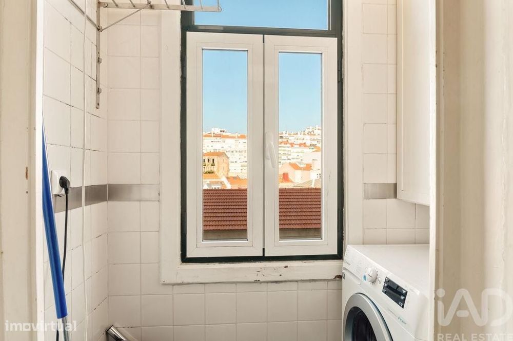 Apartamento T2 em Alcântara de 59 m2