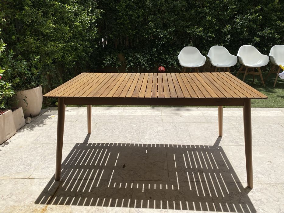 Conjunto Mesa e 6 Cadeiras de Jardim
