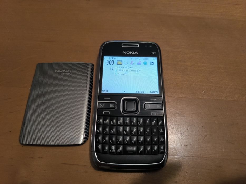 Nokia E72 igiełka stan bardzo dobry + oryginalne etui Nokia