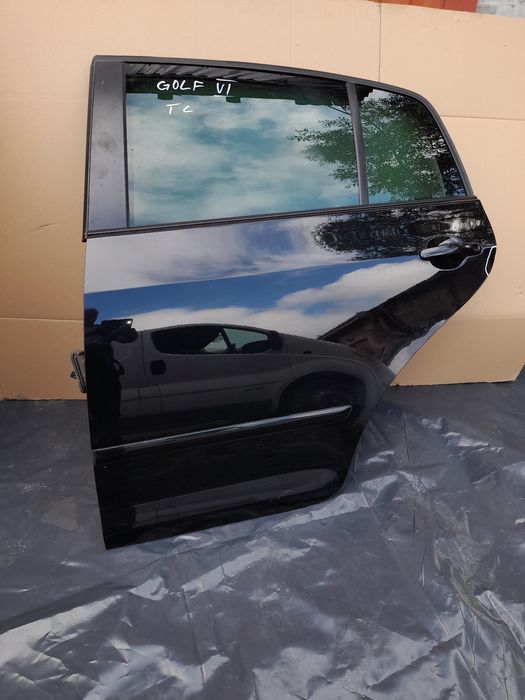VW Golf VI plus drzwi lewy tył czarne.