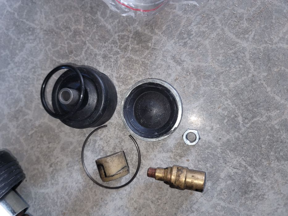 Пневмо подушка Mercedes  s500 перед