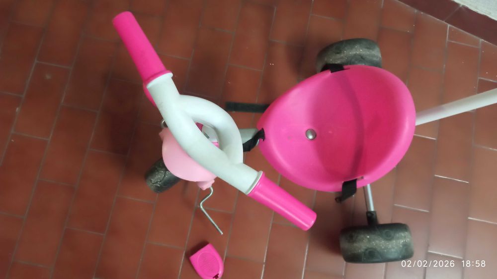 Triciclo infantil