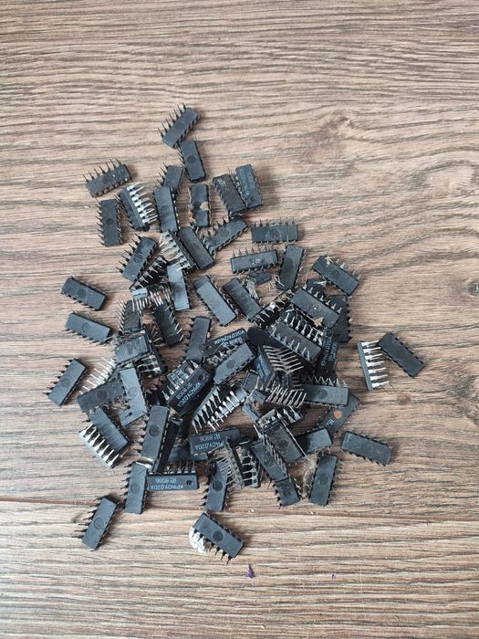 інтегральні мікросхеми