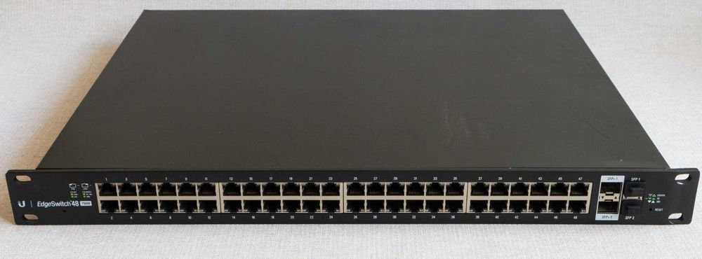 Ubiquiti EdgeSwitch 48 750W ES-48-750W керований PoE комутатор 48x1G 2xSFP 2xSFP+ БВ