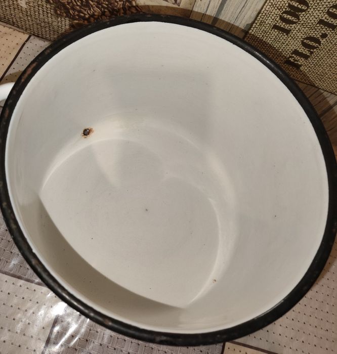 Кастрюля эмалированная на 4,5 литра, СССР