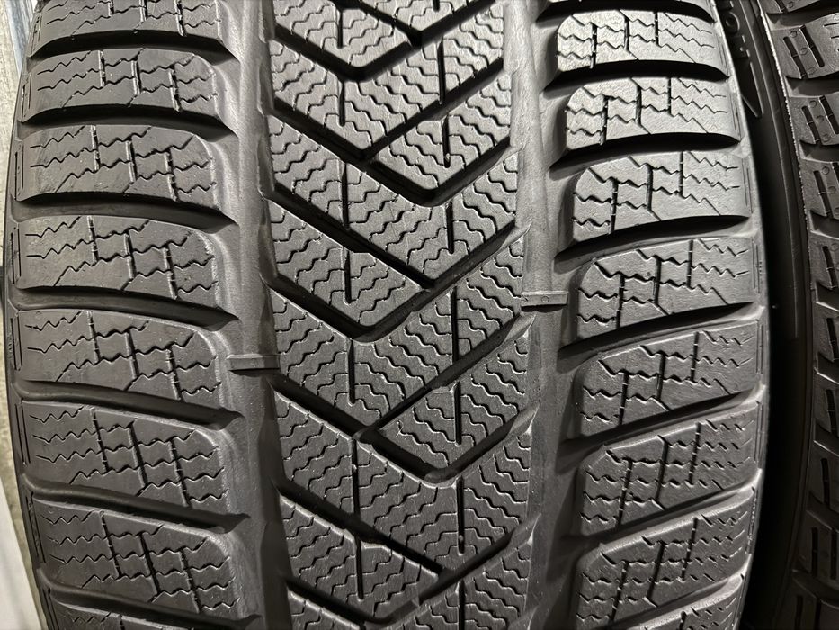 255/35 275/35 r21 Pirelli