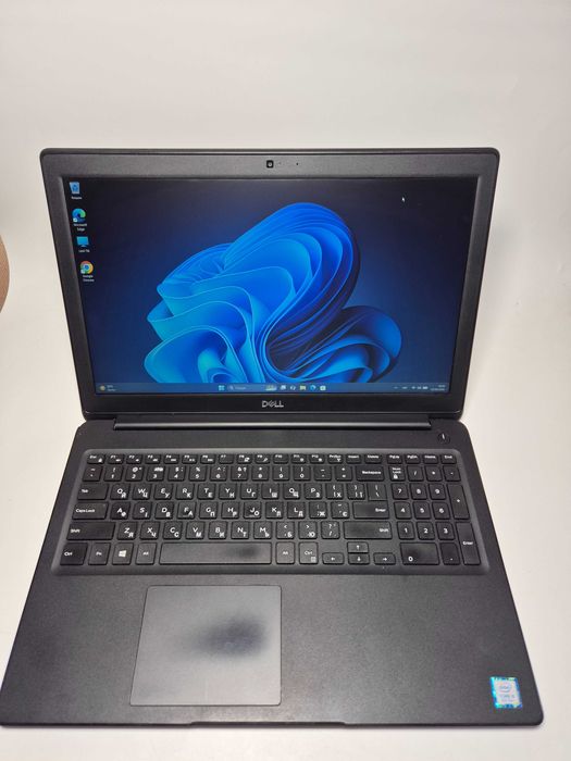 Dell 3500 15,6 FHD  i5-8265U, ОЗУ 8 GB, SSD 256 Gb