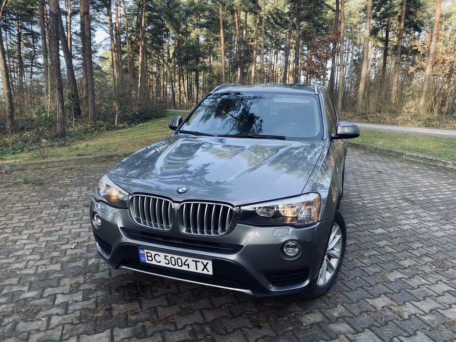 Власна автівка купувалась для себе авто в хорошому стані 
Всі пошкоджені частини були замінені з донора в колір
Оновлено мультимедію, зашито карту 2025 року, зроблені задні поворотники під європу (жовті)
Два комплекти резини 
Демісезон continantal 245/50 r18
Зимова Matador 235/55 r18
Розгляну обмін на електричку
Всі додаткові питання по телефону